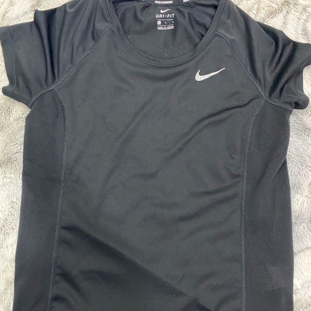 Nike tee
